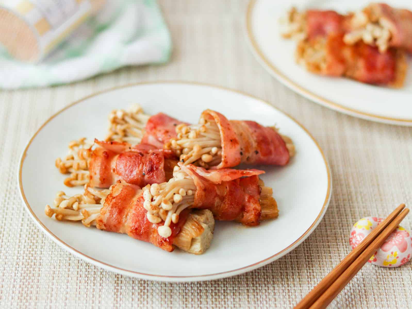 bacon-warapped-enoki-mushrooms-2
