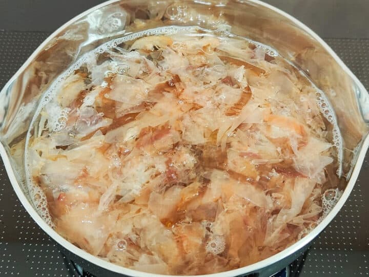 How to Make Bonito Dashi & Awase Dashi for Various Uses Umami Pot