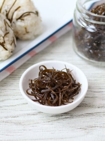 Shio Kombu (seasoned and baked kelp)