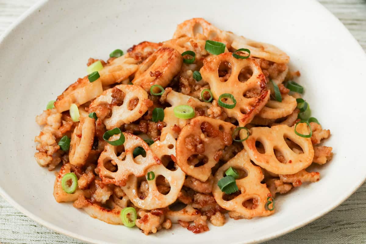 Stir-Fried Lotus Root and Ground Meat with Oyster Sauce