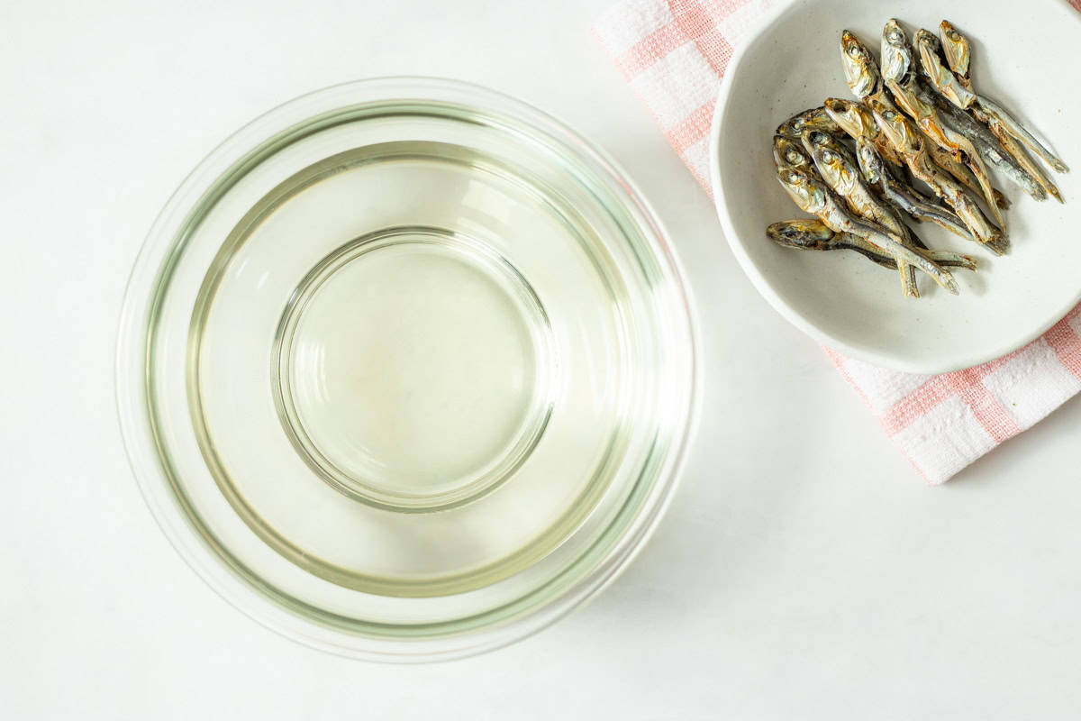 Anchovy Dashi (iriko dashi / niboshi dashi)