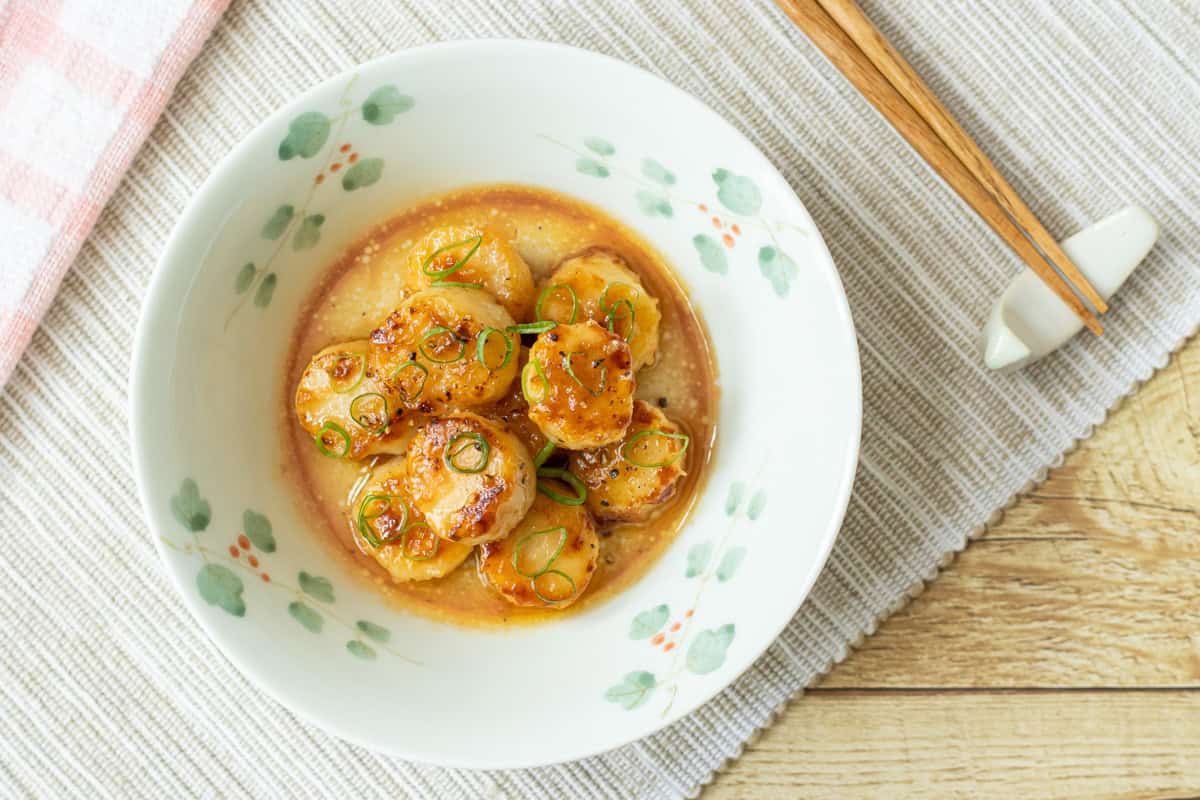 Sautéed Scallops with Butter and Soy Sauce