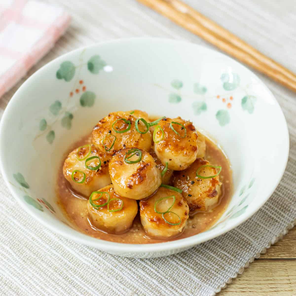 Sautéed Scallops with Butter and Soy Sauce