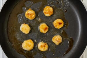 sautéed scallops with butter and soy sauce_instruction-3