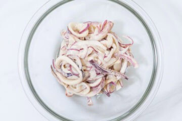 Japanese squid salad with onions_instruction-4