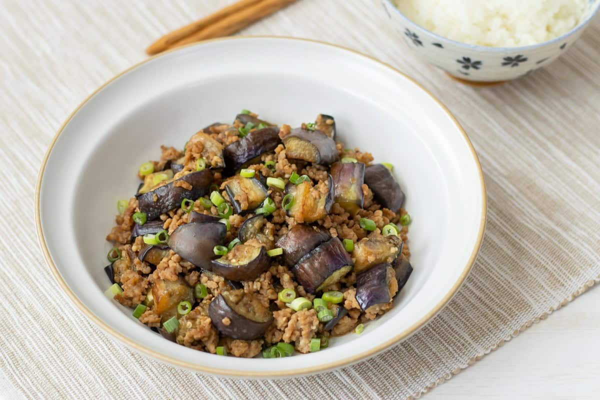 Stir-Fried Japanese Eggplant with Ground Meat