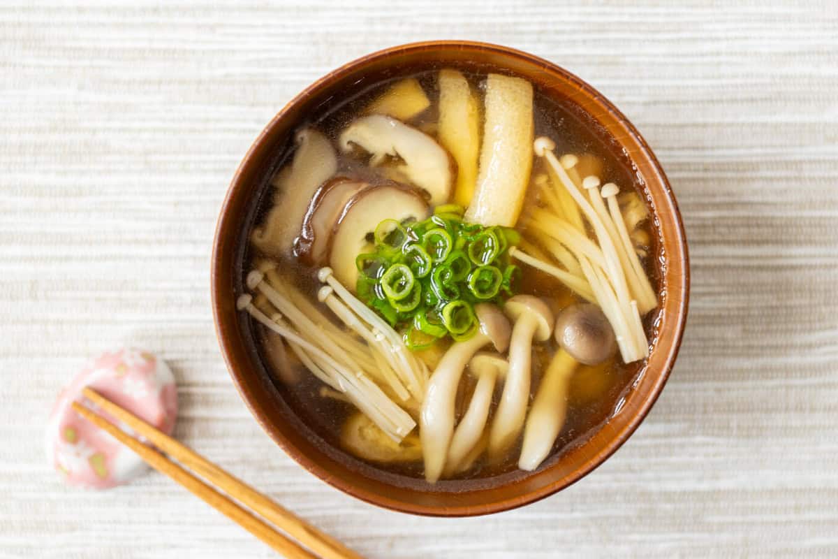 Kinoko Jiru (Japanese mushroom soup)