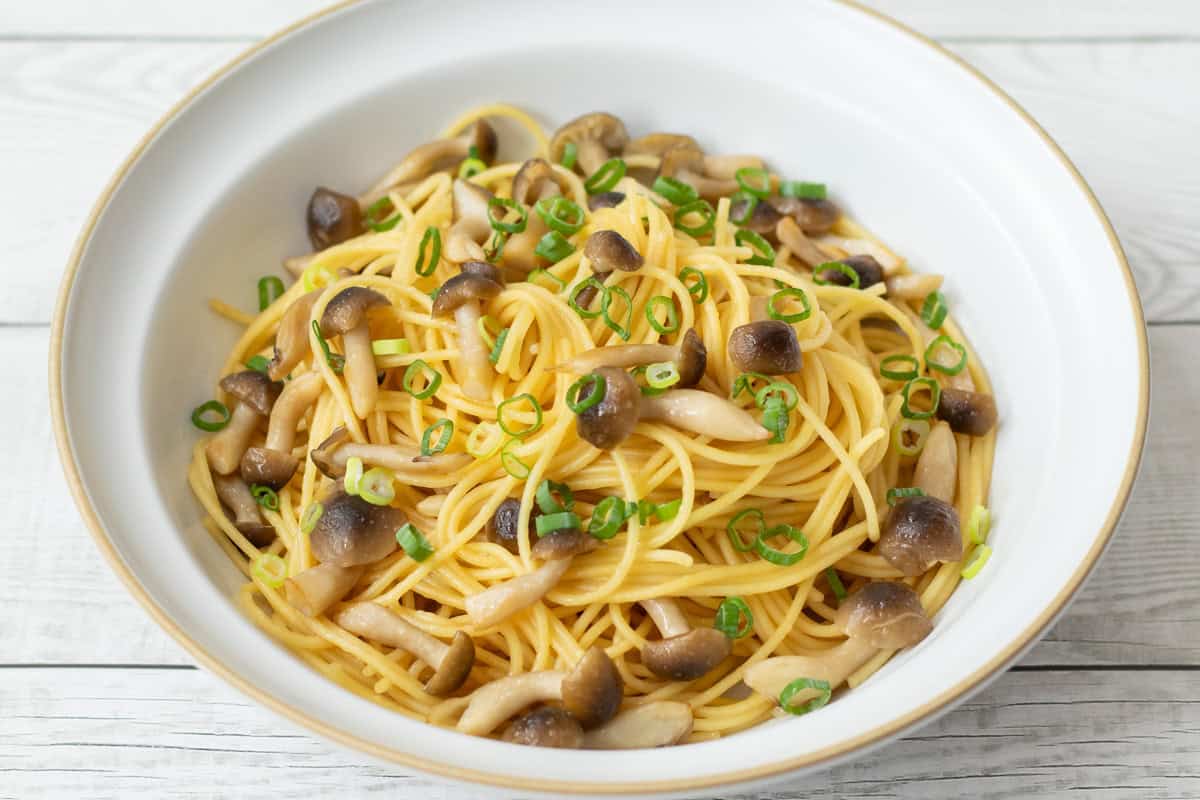 Wafu Pasta (Japanesem mushroom and butter soy sauce spaghetti)