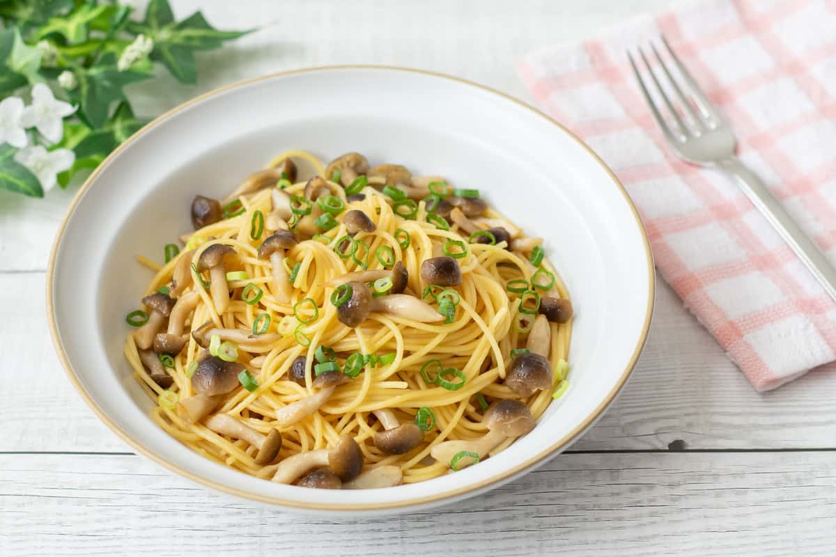 Wafu Pasta (Japanesem mushroom and butter soy sauce spaghetti)