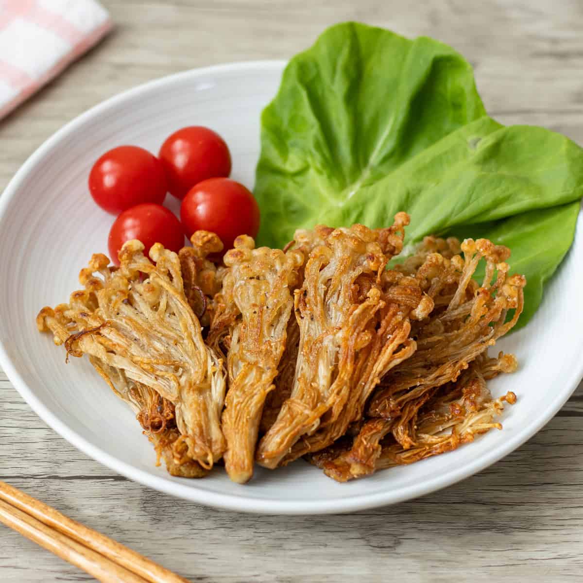 Karikari Enoki (crispy Japanese enoki mushrooms)