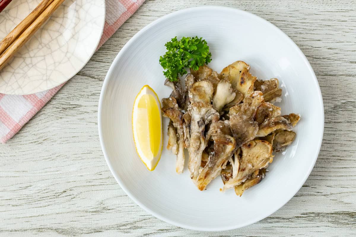 Karikari Maitake (crispy Japanese maitake mushrooms)