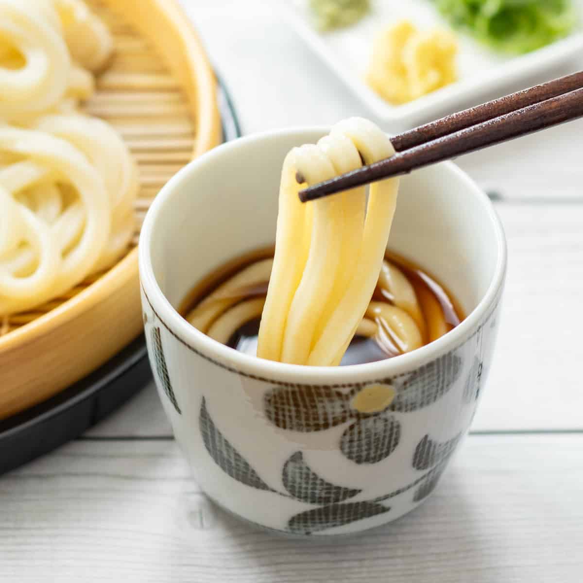 Zaru Udon (Cold Udon Noodles with Dipping Sauce)