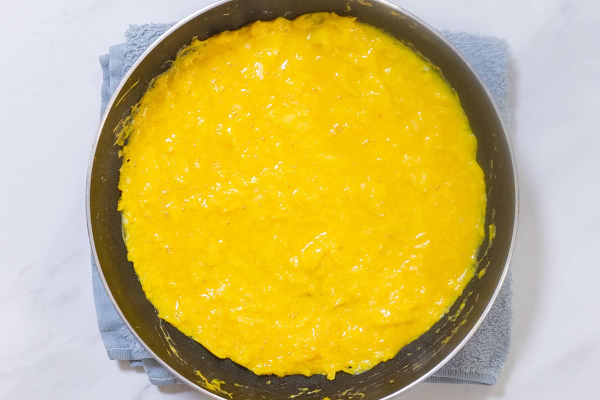 step-by-step guide to cooking the omelet-5