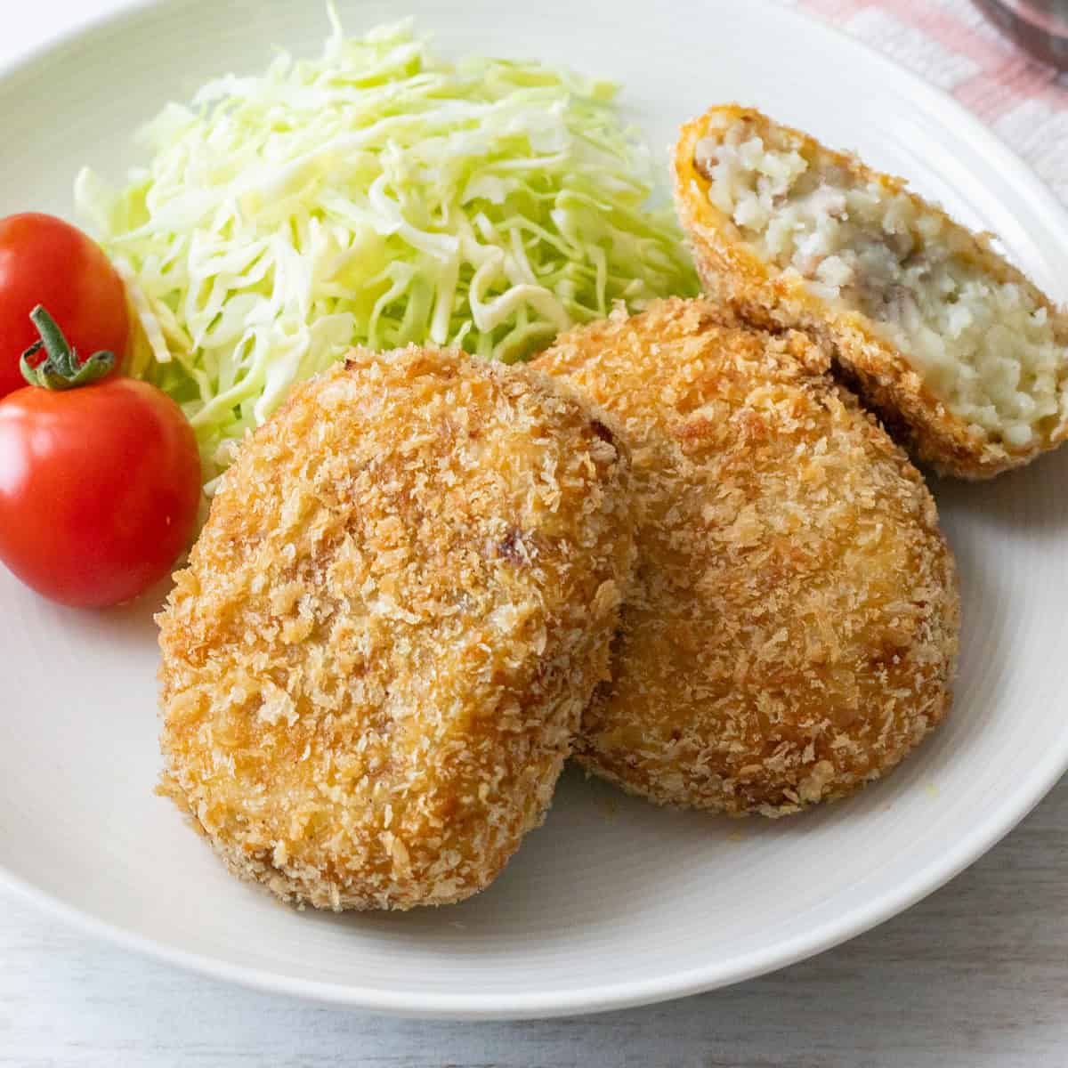 Korokke (Japanese potato croquettes)