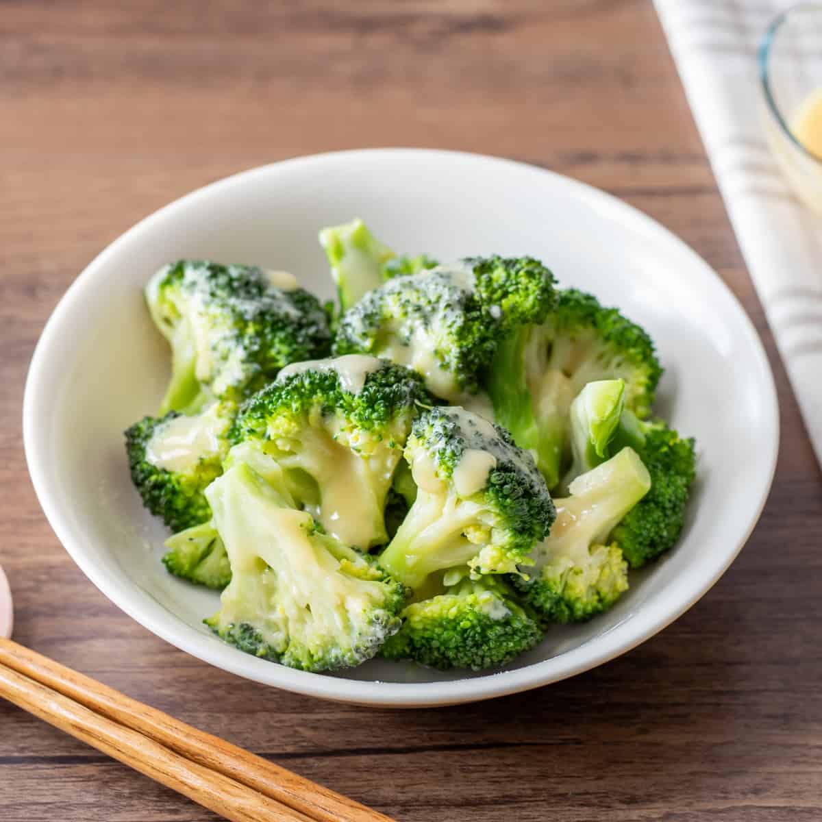 Broccoli Sumisoae (sweet miso vinegar sauce)