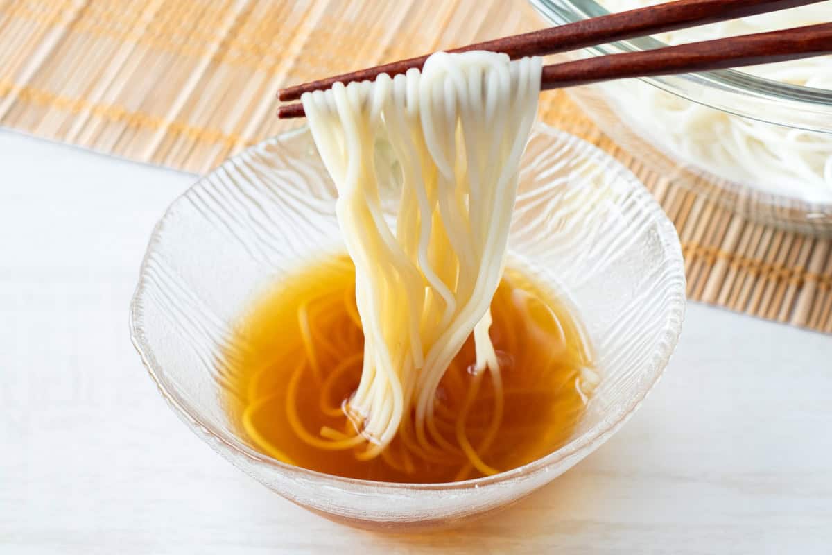 Somen (Cold thin noodles with dipping sauce)
