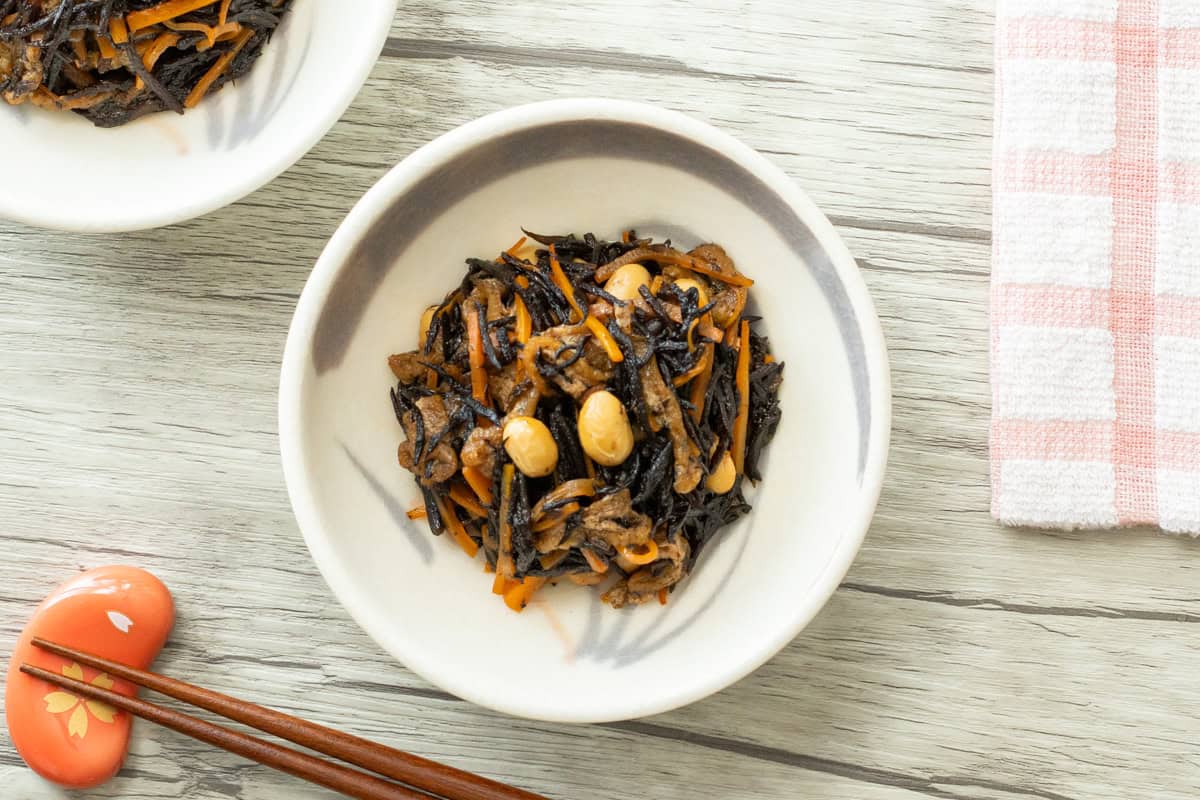 Hijiki-Ni (Japanese hijiki seaweed salad)