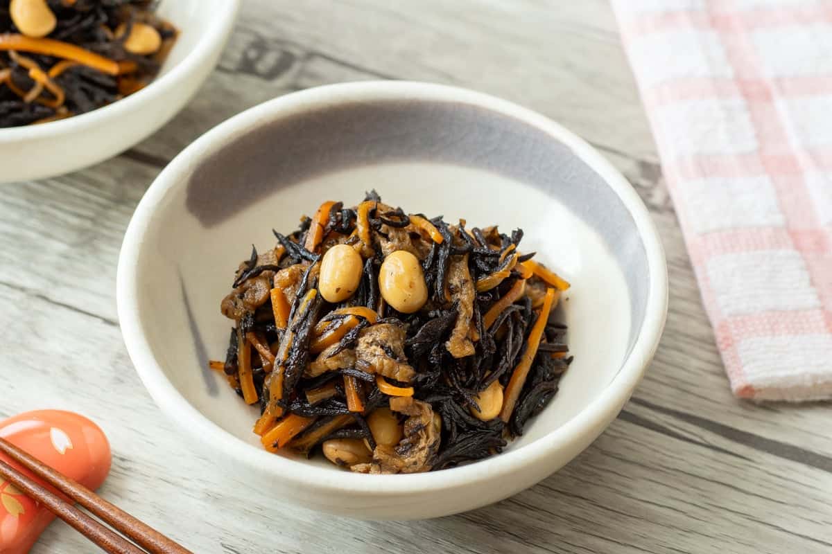 Hijiki-Ni (Japanese hijiki seaweed salad)