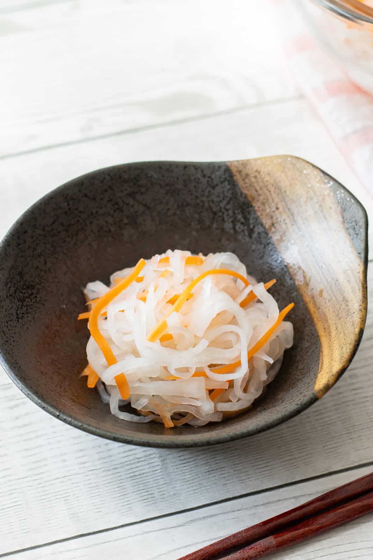 Kohaku Namasu (Japanese pickled daikon and carrot salad)
