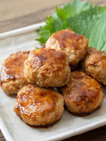 Tsukune (Japanese chicken meatballs)