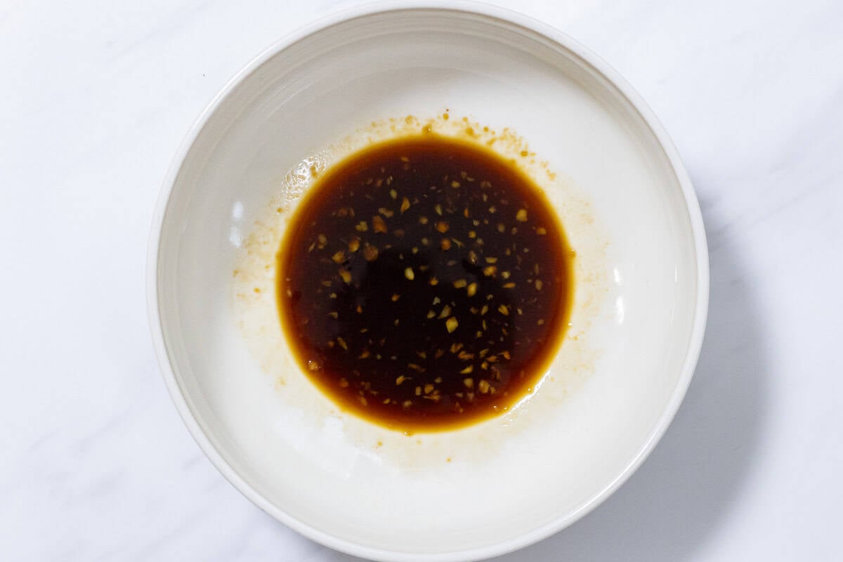 blistered shishito peppers with ginger soy sauce_instruction-1