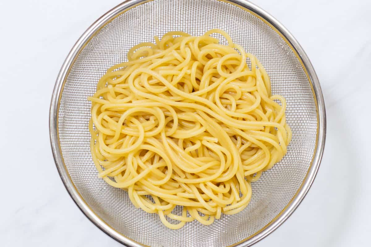 how to turn spaghetti into ramen-style noodles_instruction-3