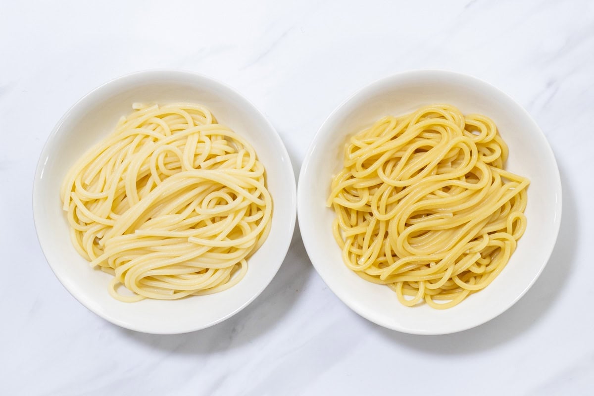 spaghetti cooked in plain water vs. water with baking soda